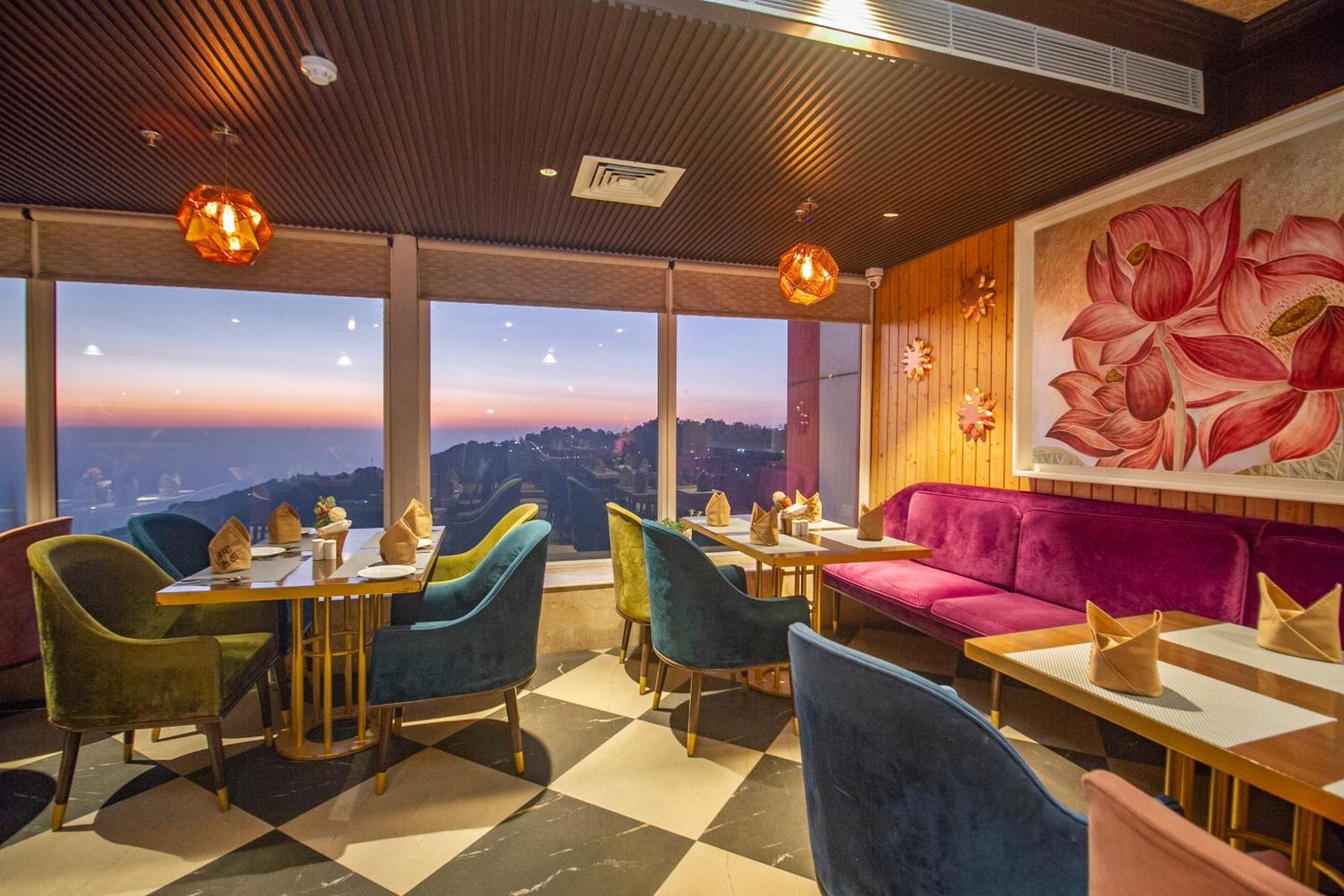 Hotel Amritara Surya, Mcleodganj, Dharamshala Exterior foto